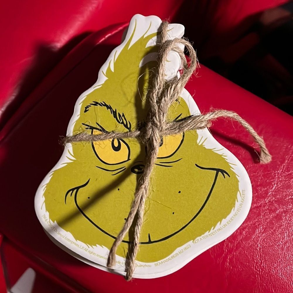 NWT The Grinch coasters